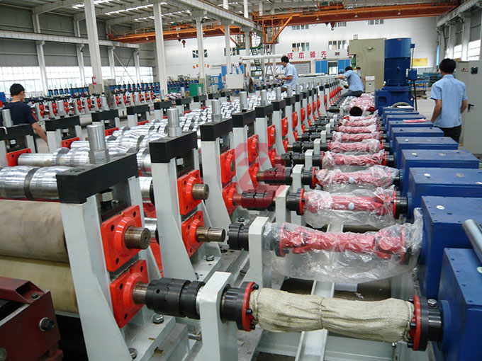 Metal Deck Roll Forming Machine